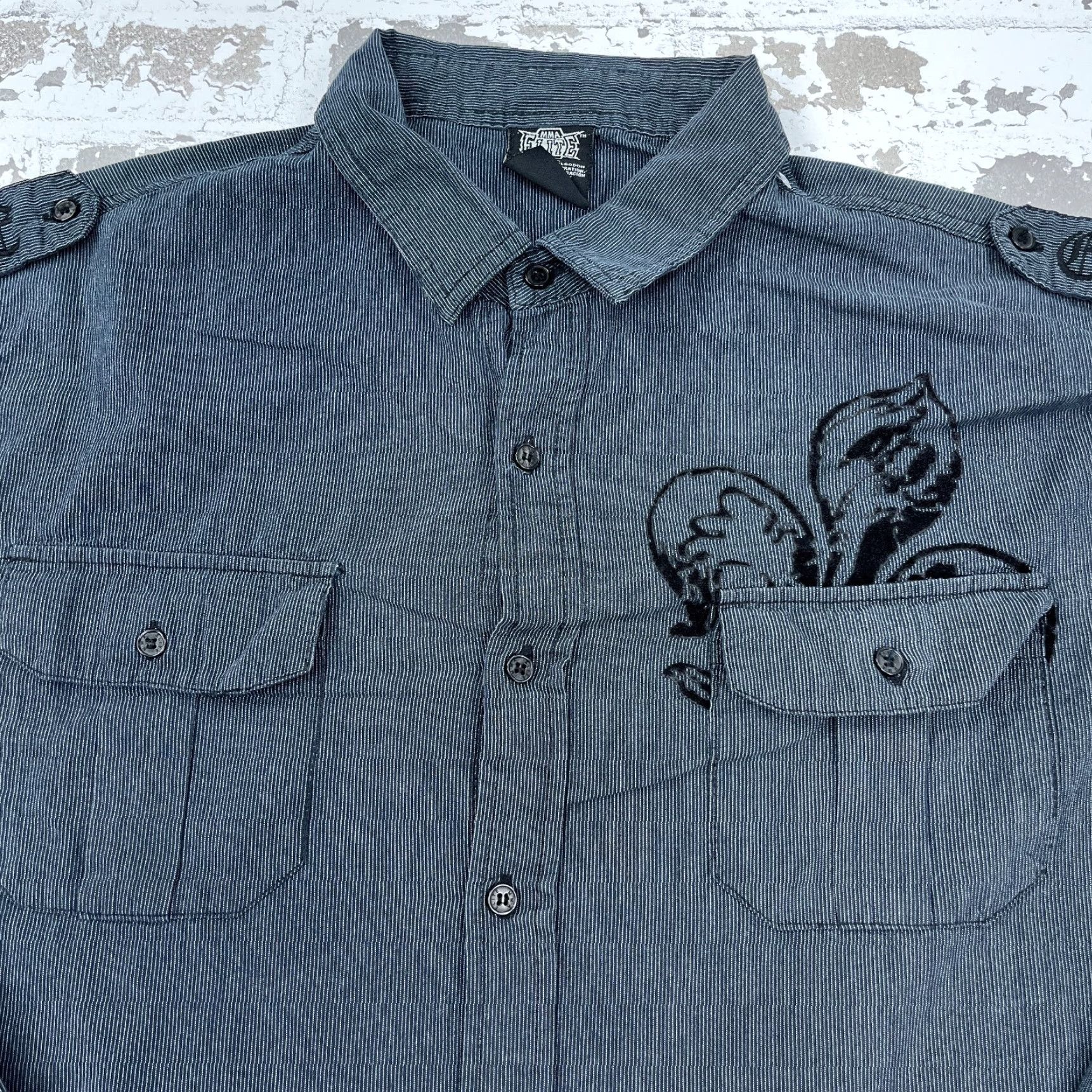Vintage VINTAGE MMA Elite Shirt Men 2XL Black Striped Button Up Georgia Punk Western Cowboy Modern Y2K Goth Adults Mens Size US XXL / EU 58 / 5 - 2 Thumbnail