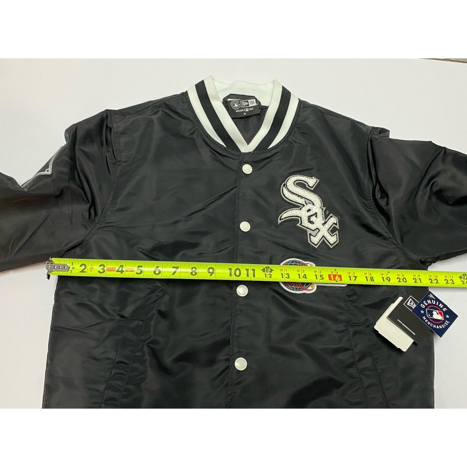 Alpha Industries New Era CHICAGO WHITE SOX Bomber Jacket Mens Sz Medium. NWT! Size US M / EU 48-50 / 2 - 7 Thumbnail