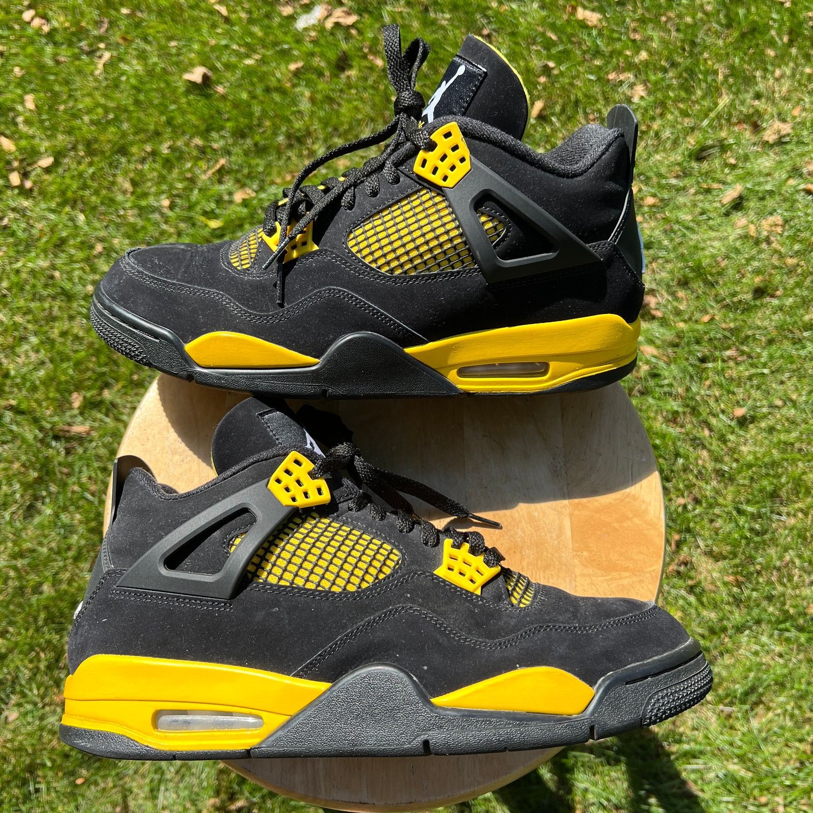 Jordan Brand × Nike Nike Air Jordan 4 Retro Thunder 2023 Jordan Brand × Nike Nike Air Jordan 4 Retro Thunder 2023