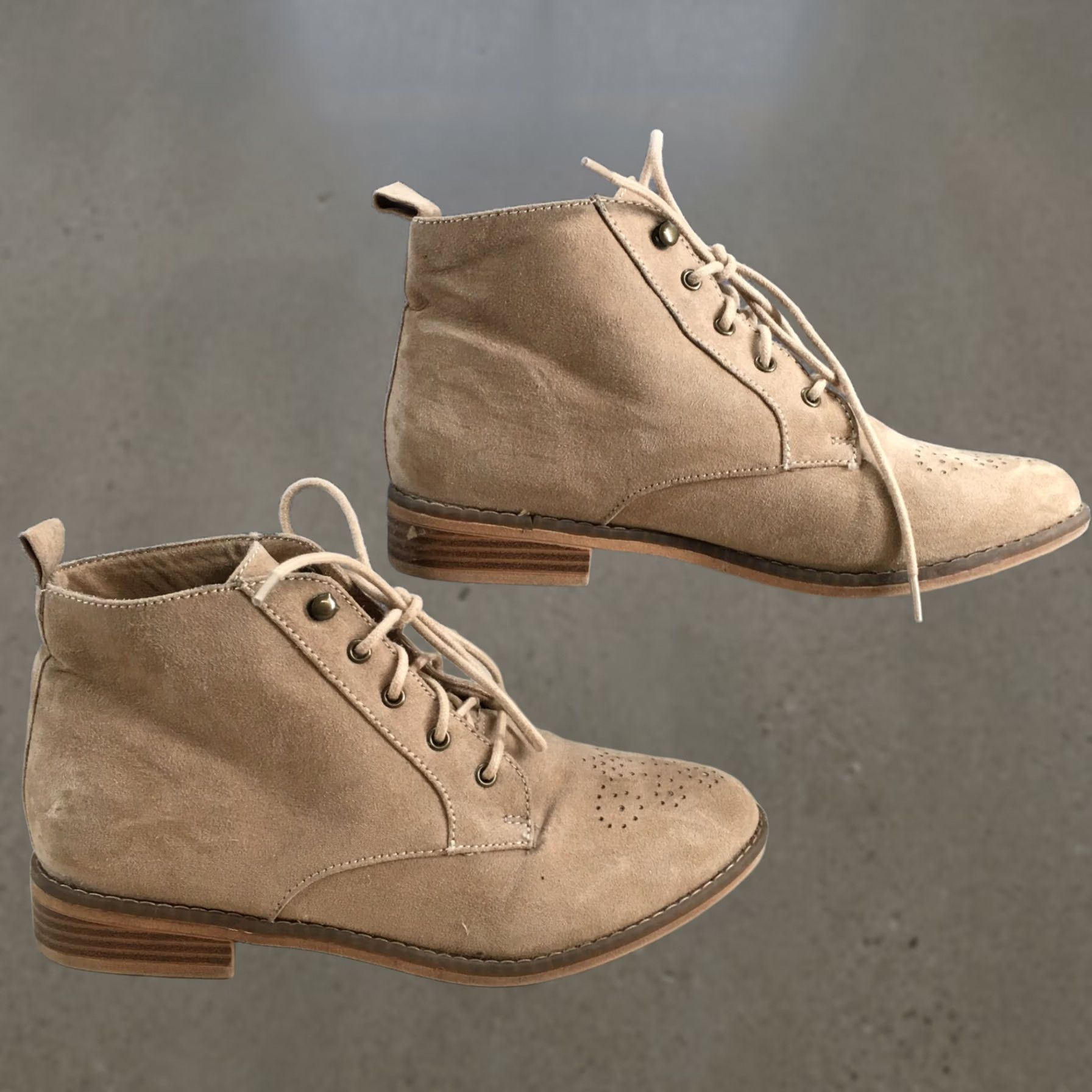Vintage Rocket Dog Boots Womens 7.5 Lace Up Medallion Toe Ankle Bootie Brown Fabric Size US 8 / IT 38 - 1 Thumbnail