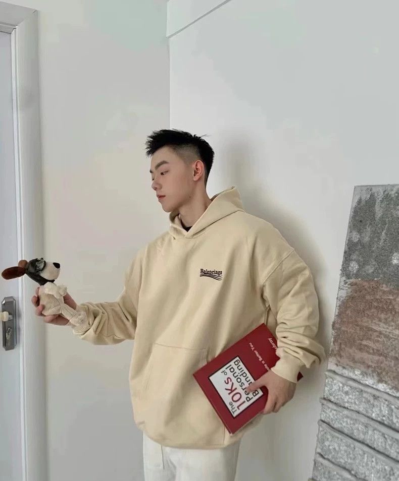 Balenciaga Balenciaga Off-white coke embroidered sweater Size US S / EU 44-46 / 1 - 7 Thumbnail