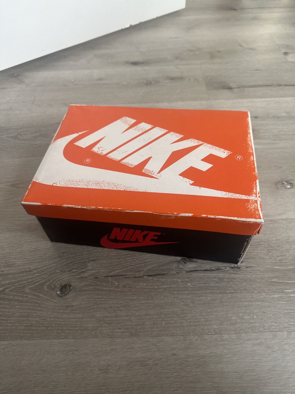 Jordan Brand Lost and Found Air Jordan 1 Size US 9.5 / EU 42-43 - 5 Thumbnail