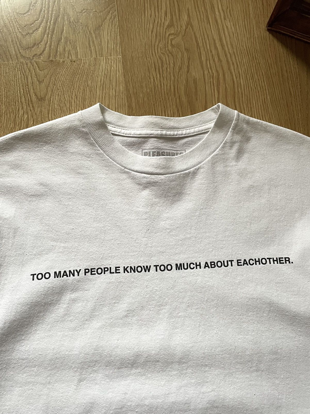 Pleasures Pleasures Too Many People Know Too Much LS T-Shirt Size US M / EU 48-50 / 2 - 4 Thumbnail