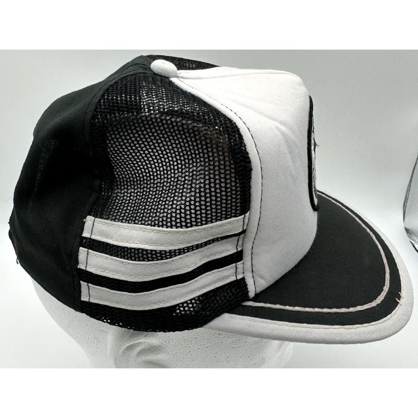 Vintage VINTAGE 3 STRIPE TRUCKER HAT TRUCK WYOMING Technical Institute Cap Eagle YoungAn Men One Size Gray USA Trucker Hat Mens Vintage Hats Size ONE SIZE - 3 Thumbnail