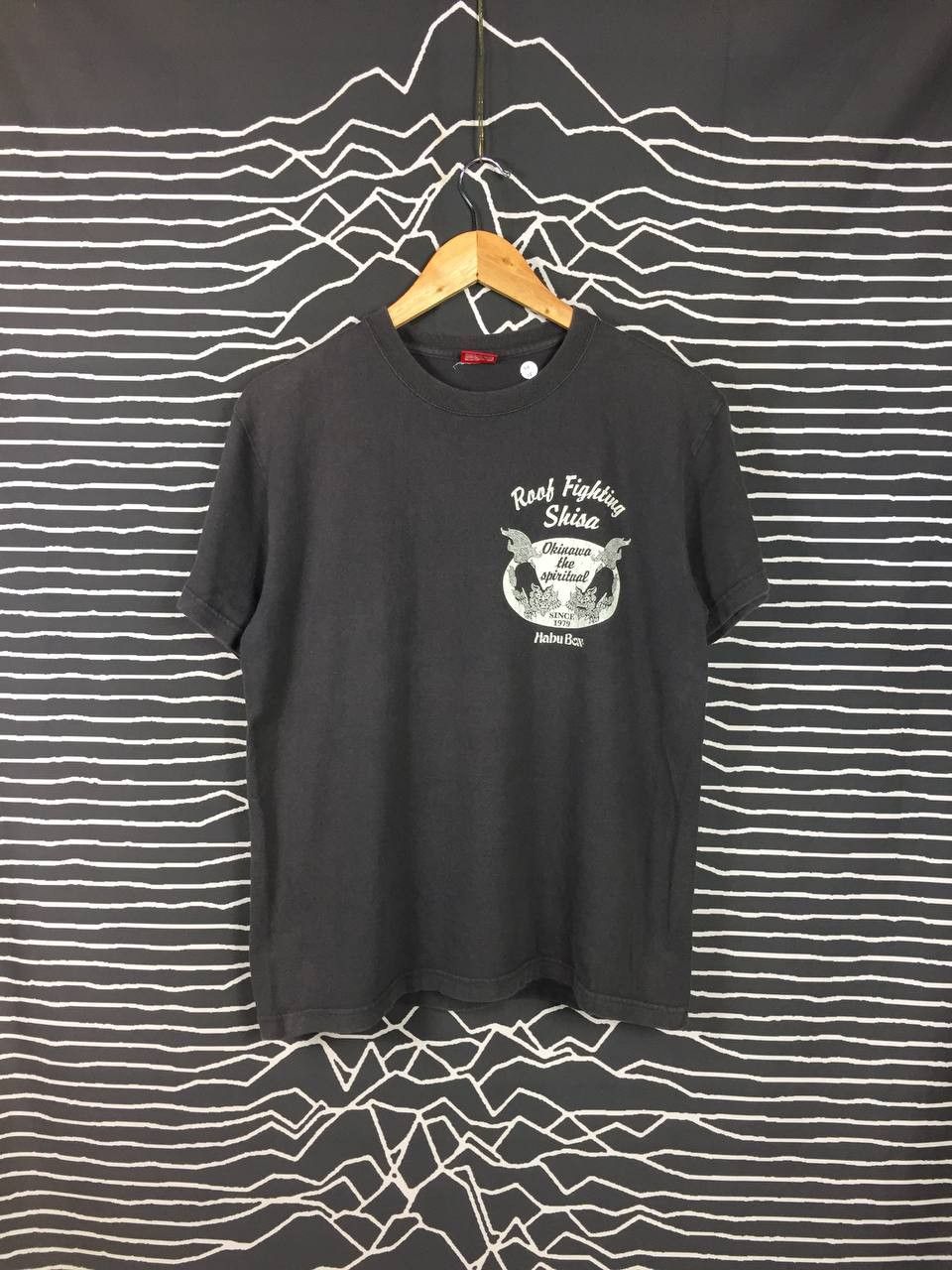 Japanese Brand × Vintage Habu Box Roof Fighting Shisa Okinawa The Spiritual Tee Size US M / EU 48-50 / 2 - 4 Thumbnail