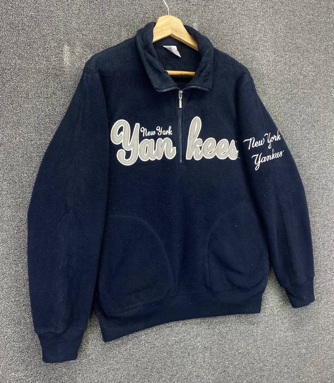 MLB Vintage MLB Yankees New York x Uniqlo Fleece Sweatshirt Size L / US 10 / IT 46 - 2 Thumbnail