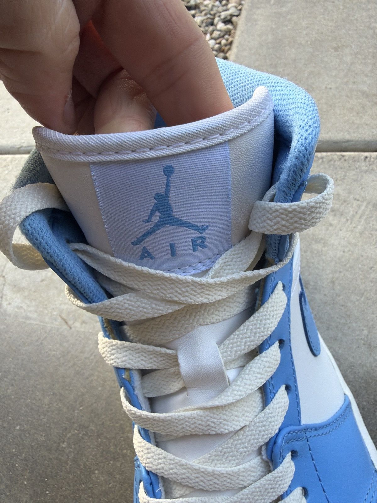Nike Size 9 - Air Jordan 1 Mid UNC - 554724-106 Size US 9 / EU 42 - 9 Thumbnail