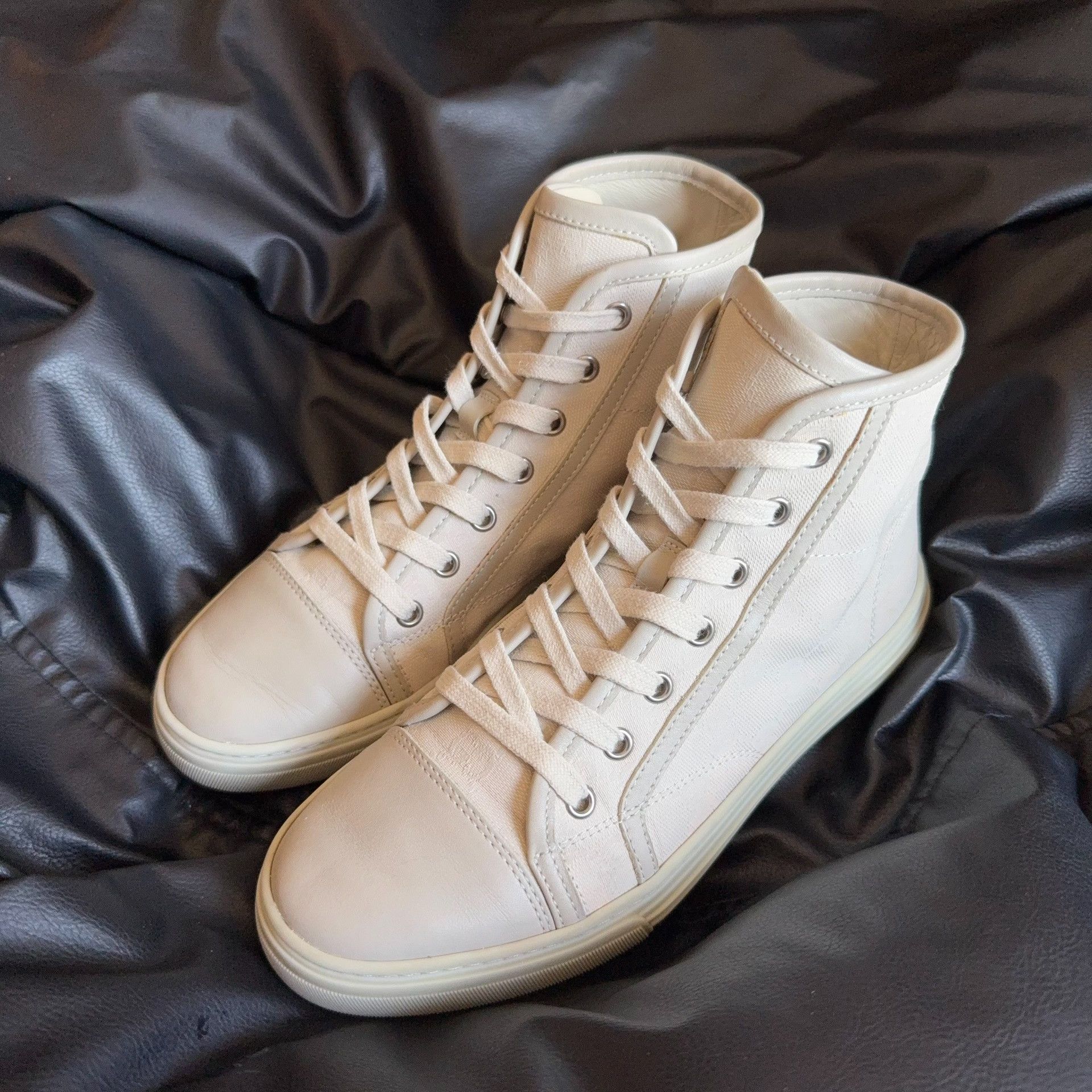 Gucci Gucci Hitop Sneakers 37 Women Size US 6.5 / IT 36.5 - 1 Thumbnail