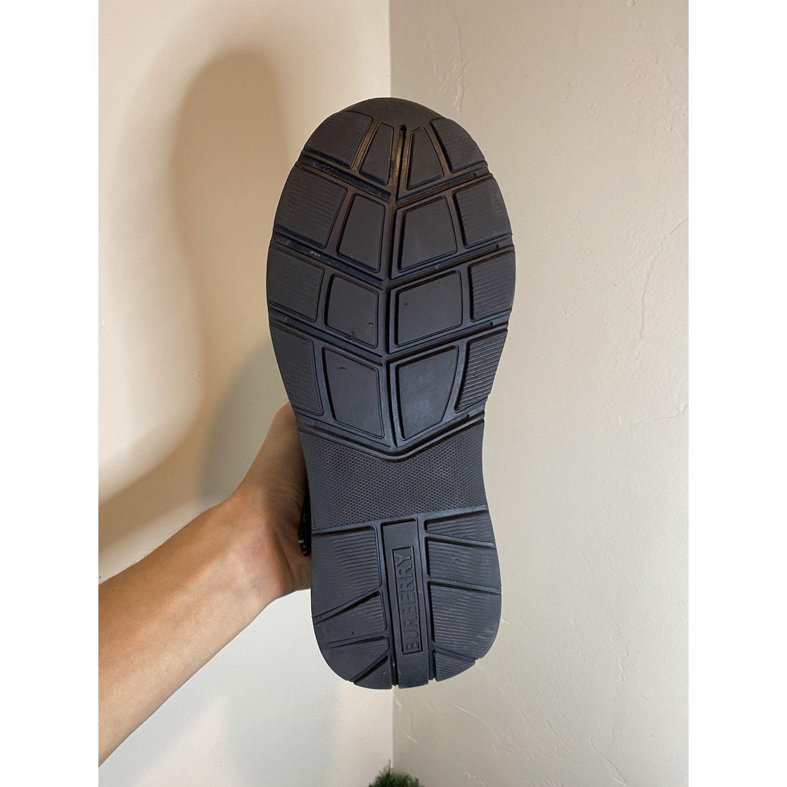 Burberry Burberry Ronnie Sneaker | Size 8 US (41 EU ) Size US 8 / EU 41 - 10 Thumbnail