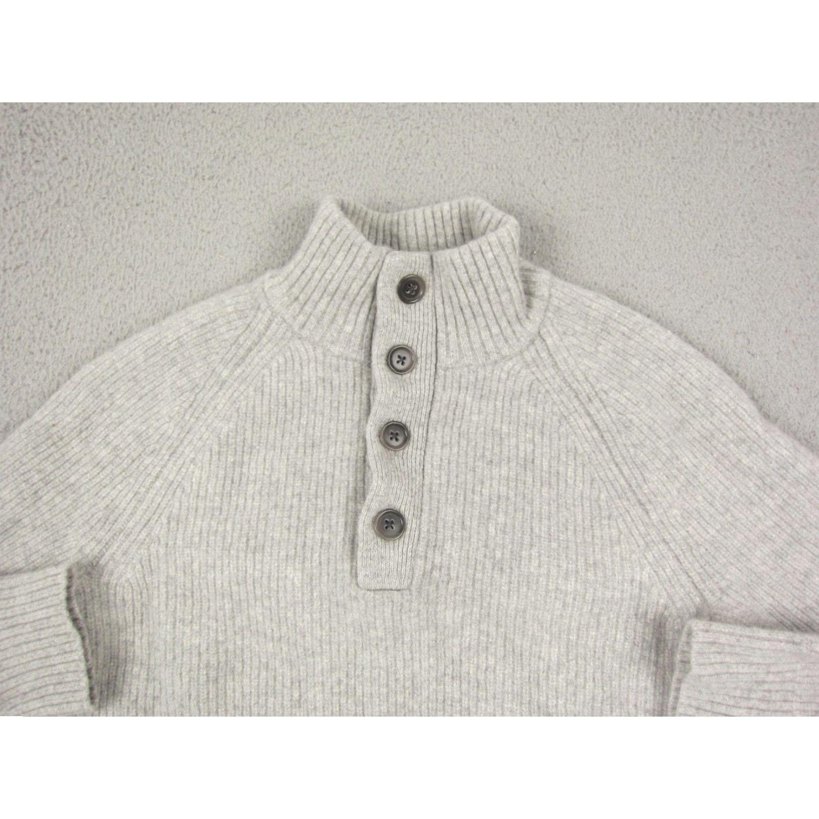 Banana Republic Banana Republic Sweater Mens Small Gray Merino Wool Henley Knit Pullover Long Sleeve Regular Fit Casual Vintage: No Size US S / EU 44-46 / 1 - 2 Thumbnail