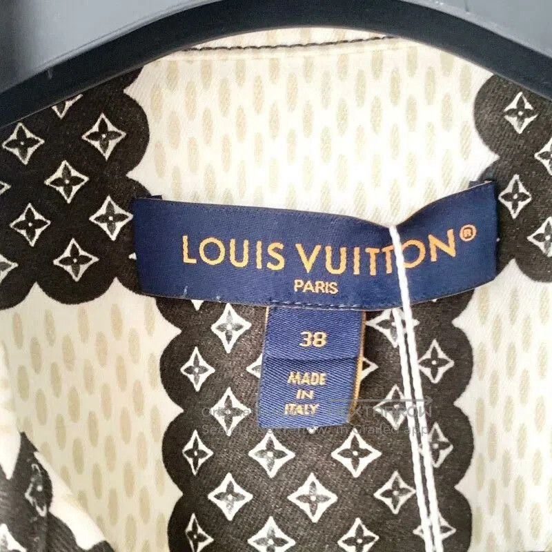 Louis Vuitton Louis Vuitton Damier Coat Size 38. Size S / US 4 / IT 40 - 5 Thumbnail