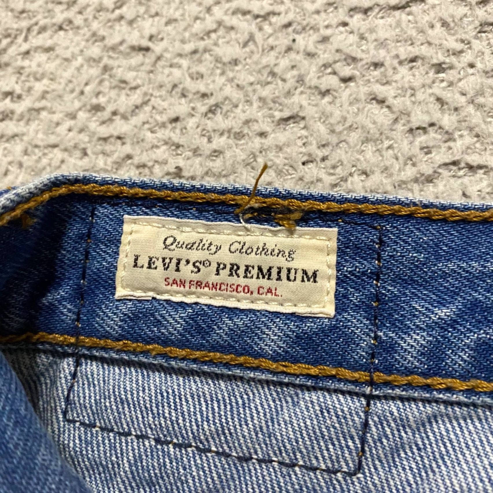 Levi's Levi's Womens 25 Jeans Blue Denim Wedgie Straight Button Fly Distressed Premium Size 42" / US 20 - 3 Thumbnail