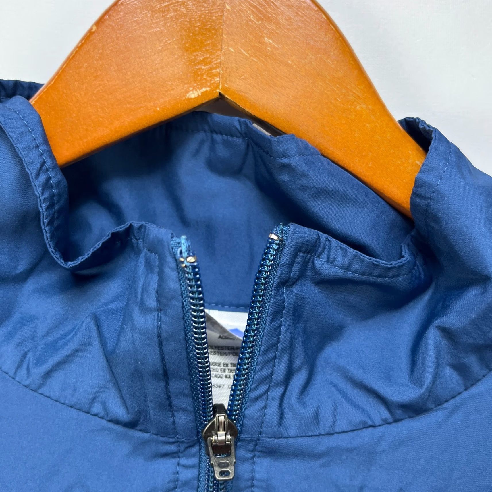 Adidas VINTAGE adidas Full Zip Windbreaker Jacket L Adult Blue 90s Logo Regular Mens Size US L / EU 52-54 / 3 - 4 Thumbnail