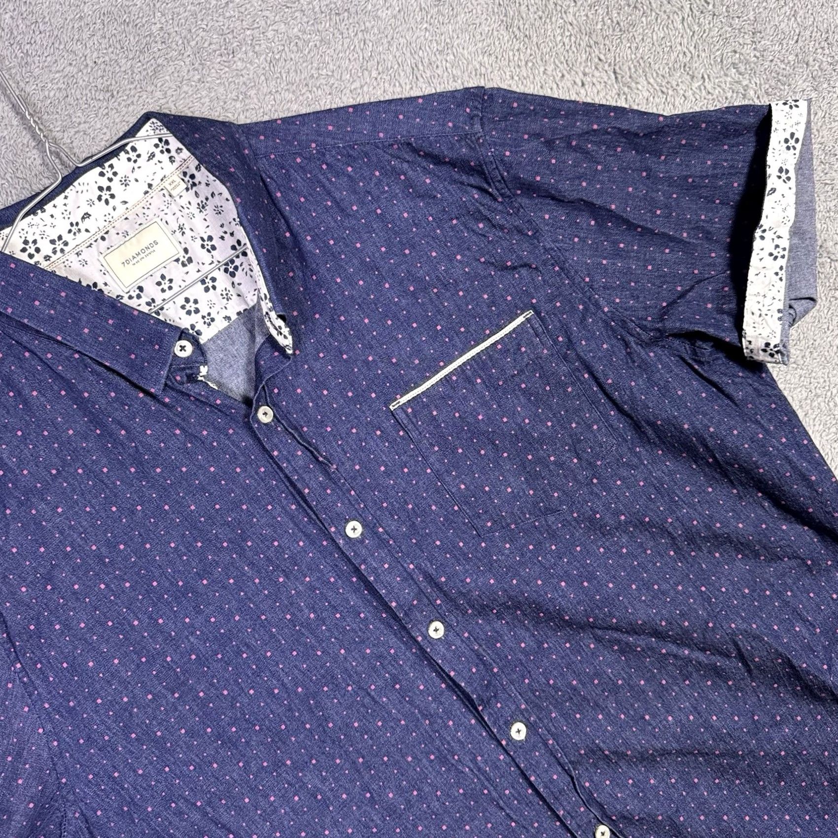 Vintage 7 Diamonds Shirt Mens 2XL Chambray Denim 4 Way Stretch Geometric Button-Up Short Sleeve Collared Modern Casual Sportwear Navy Blue Mens Size US XXL / EU 58 / 5 - 2 Thumbnail
