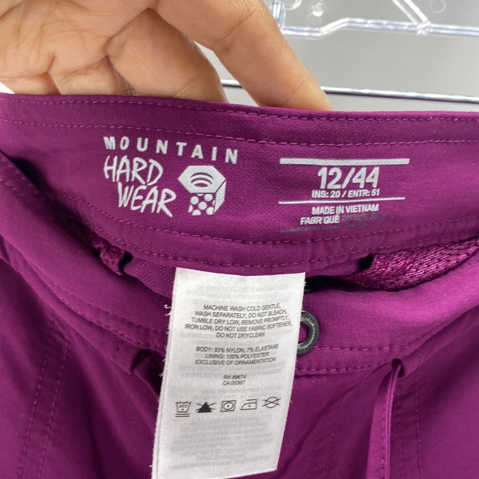 Mountain Hardwear Mountain Hardwear pink capris calf Gorpcore hiking sz 12 Size 34" / US 12 / IT 48 - 7 Thumbnail
