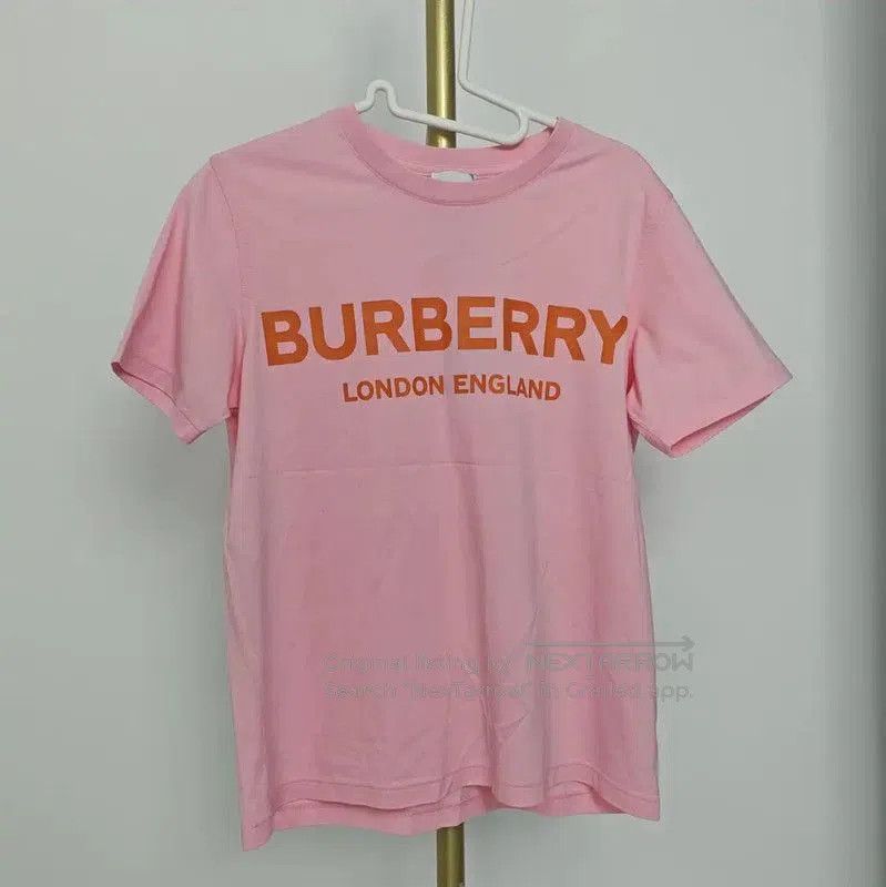 Burberry Burberry Pink Cotton Women's T-Shirt. Size S / US 4 / IT 40 - 1 Thumbnail