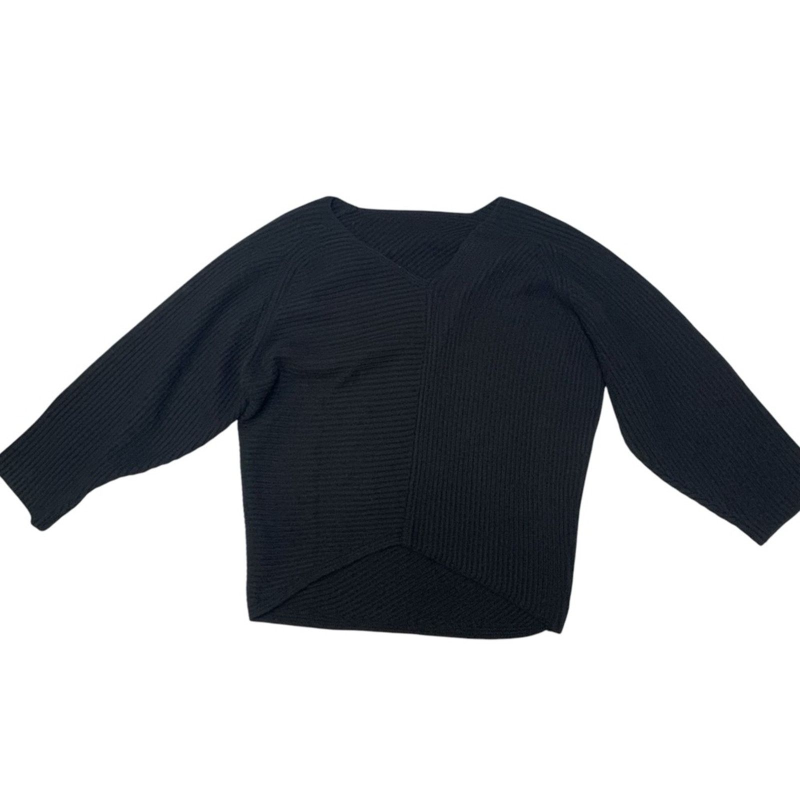 Derek Lam 10 Crosby NWT Derek Lam V-neck 100% Cashmere Sweater size S $1,390.00 Size S / US 4 / IT 40 - 2 Thumbnail