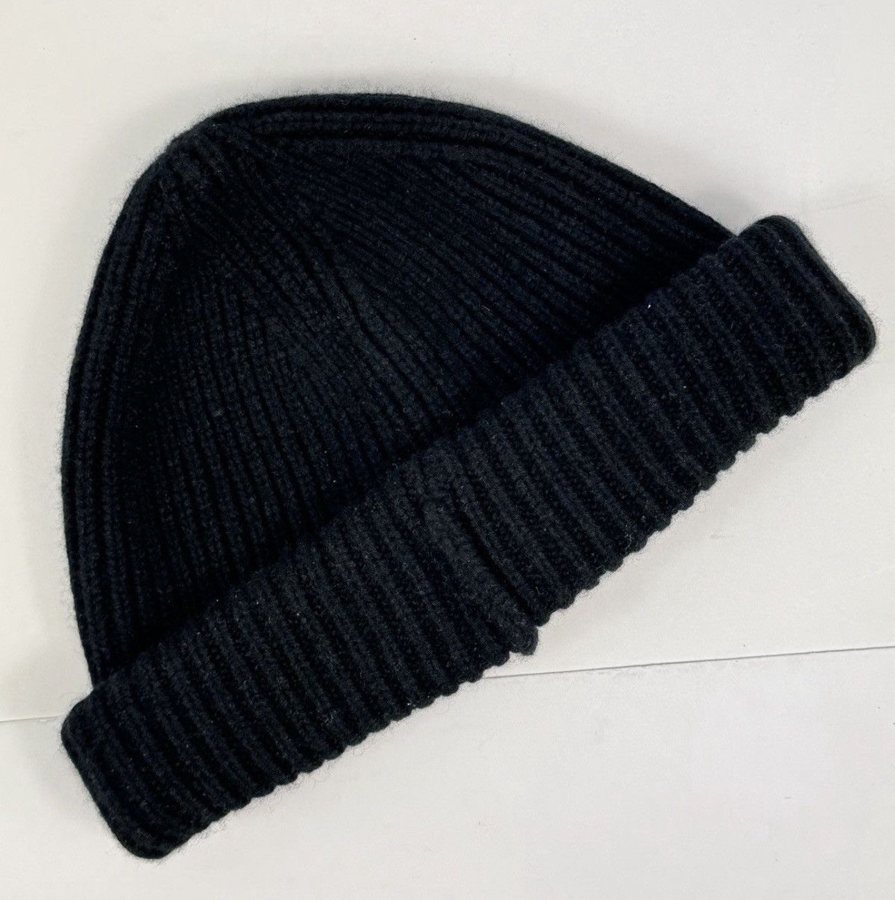 Louis Vuitton LOGO BEANIE Size ONE SIZE - 3 Thumbnail