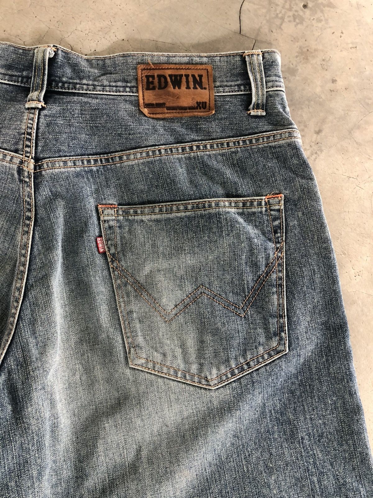 Edwin Vintage Edwin BAGGY Jeans Rusty Faded Denim Pants Size US 37 - 16 Thumbnail