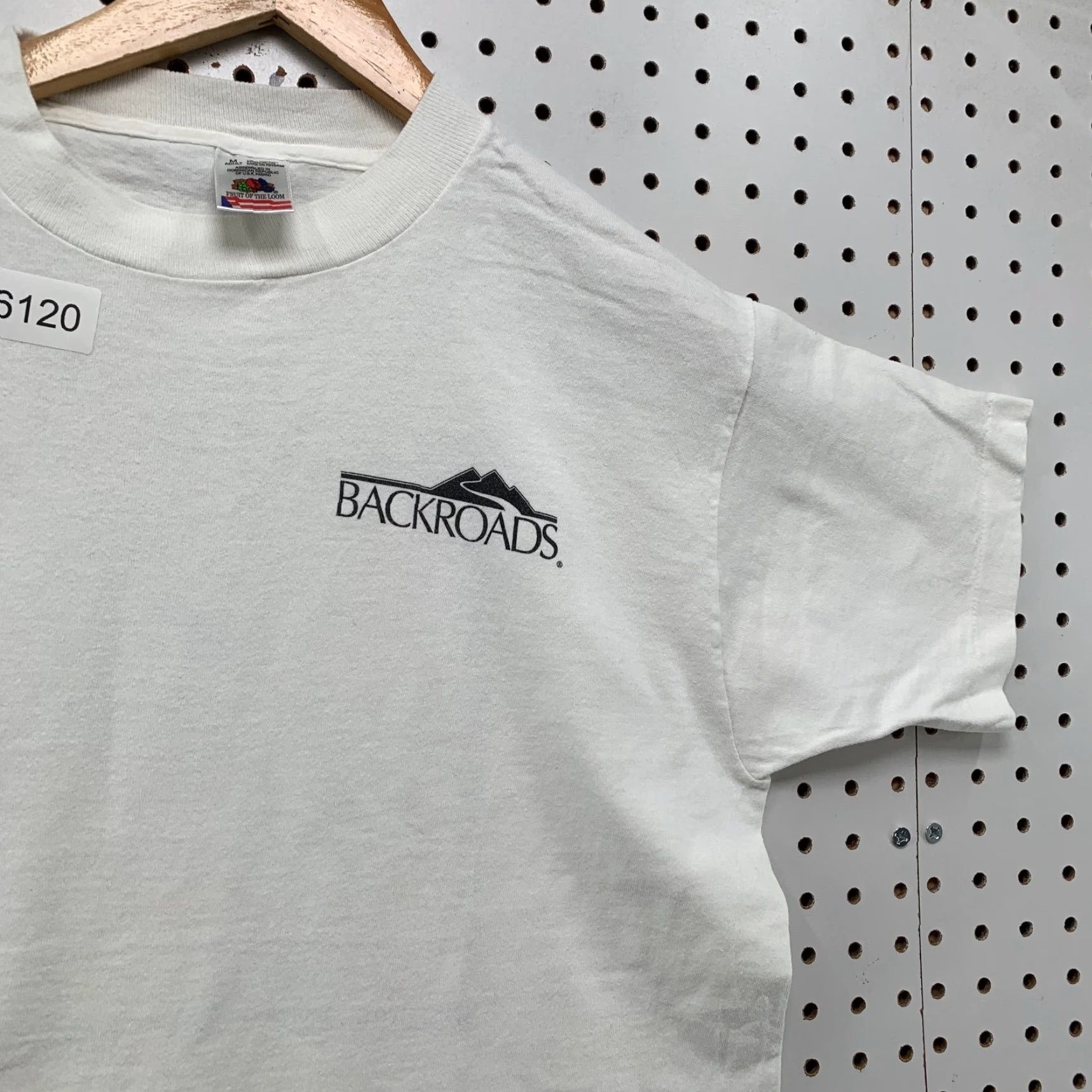 Fruit Of The Loom VINTAGE Fruit of the Loom Shirt Mens M White USA Backroads City Backroads USA City Shirt Mens Medium White Single Stitch Made USA Size US M / EU 48-50 / 2 - 5 Thumbnail
