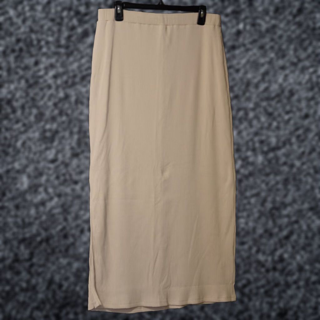 Old Navy Old Navy Maxi Skirt Women's L Beige Rib-Knit High-Waisted Side Slits Maxi Skirt Long 37" Knit Cotton Polyester Spandex Casual Party/Cocktail Travel Size 36" / US 14 / IT 50 - 1 Thumbnail
