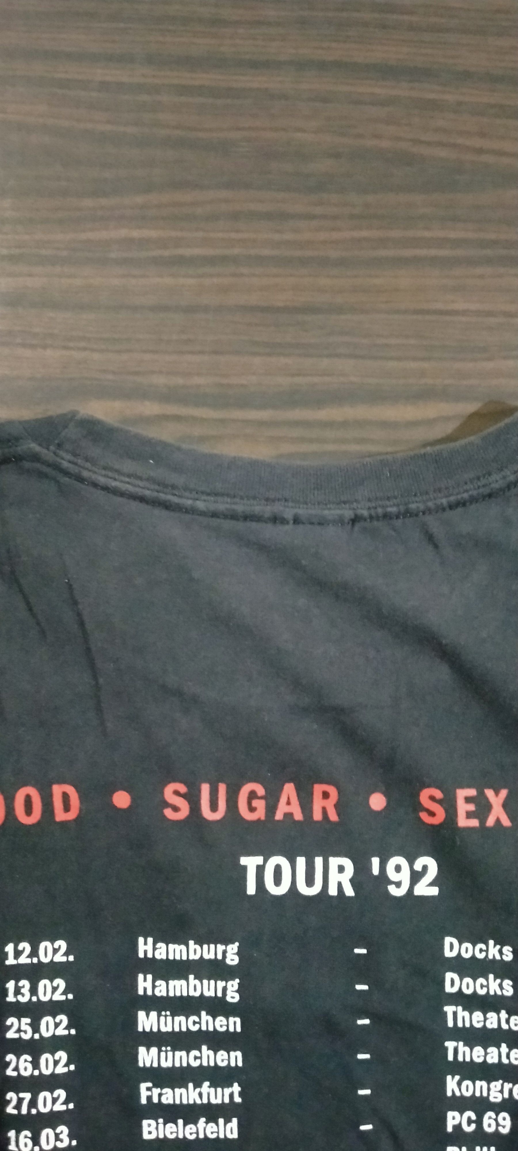 Band Tees × Vintage Red Hot Chili Peppers Tour Size US M / EU 48-50 / 2 - 6 Thumbnail
