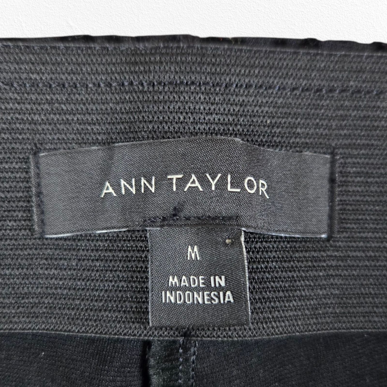 Ann Taylor Ann Taylor Black Leopard Skinny Ponte Pants Size Medium Size 30" / US 8 / IT 44 - 4 Thumbnail