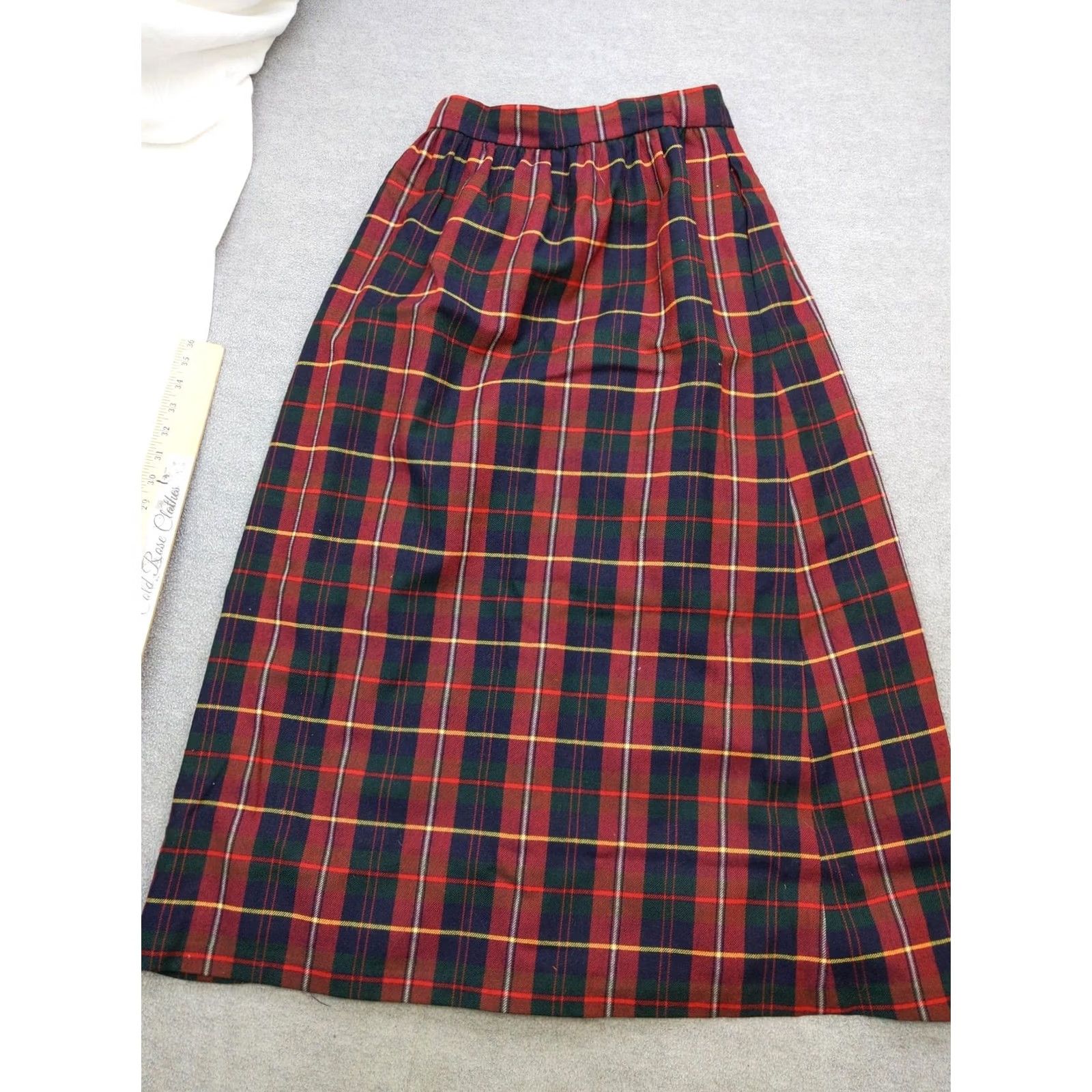 Vintage Vtg Point Of View Skirt Womens 8 Red Plaid Wool Long Pleated Button Front Lined Size 30" / US 8 / IT 44 - 4 Thumbnail