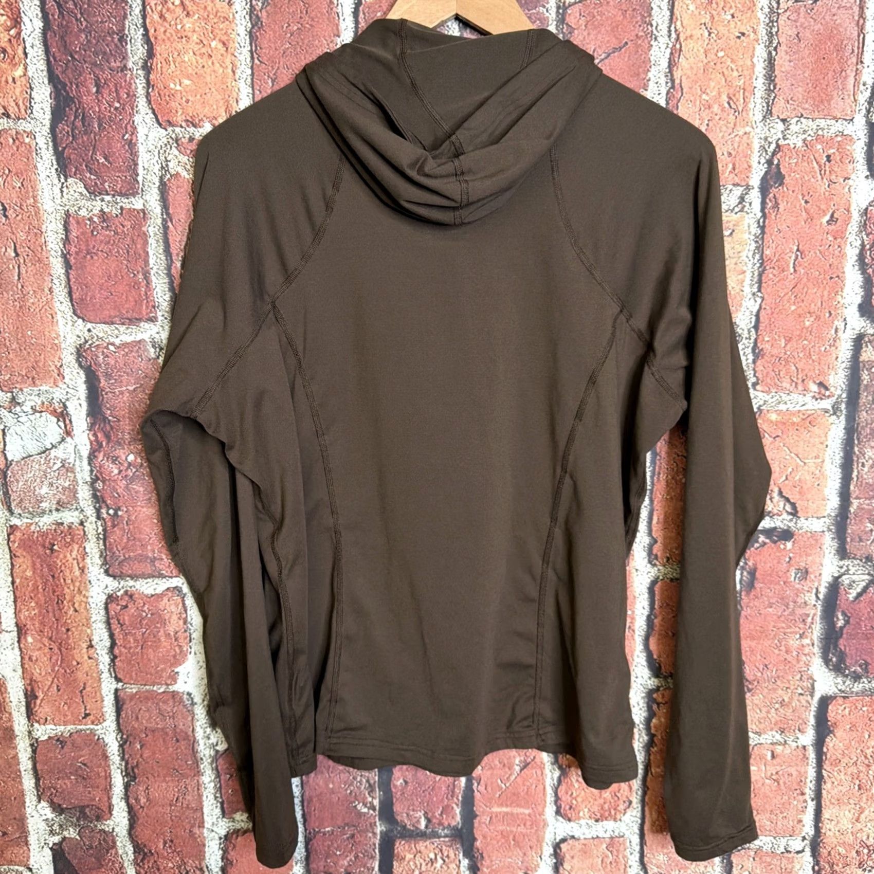 Mountain Hardwear Mountain Hardwear Hoodie Pullover Fitted Slim Brown Large Women’s Hooded Pockets Stretch Activewear Large Brown Pullover Hoodie Womens L Size L / US 10 / IT 46 - 3 Thumbnail