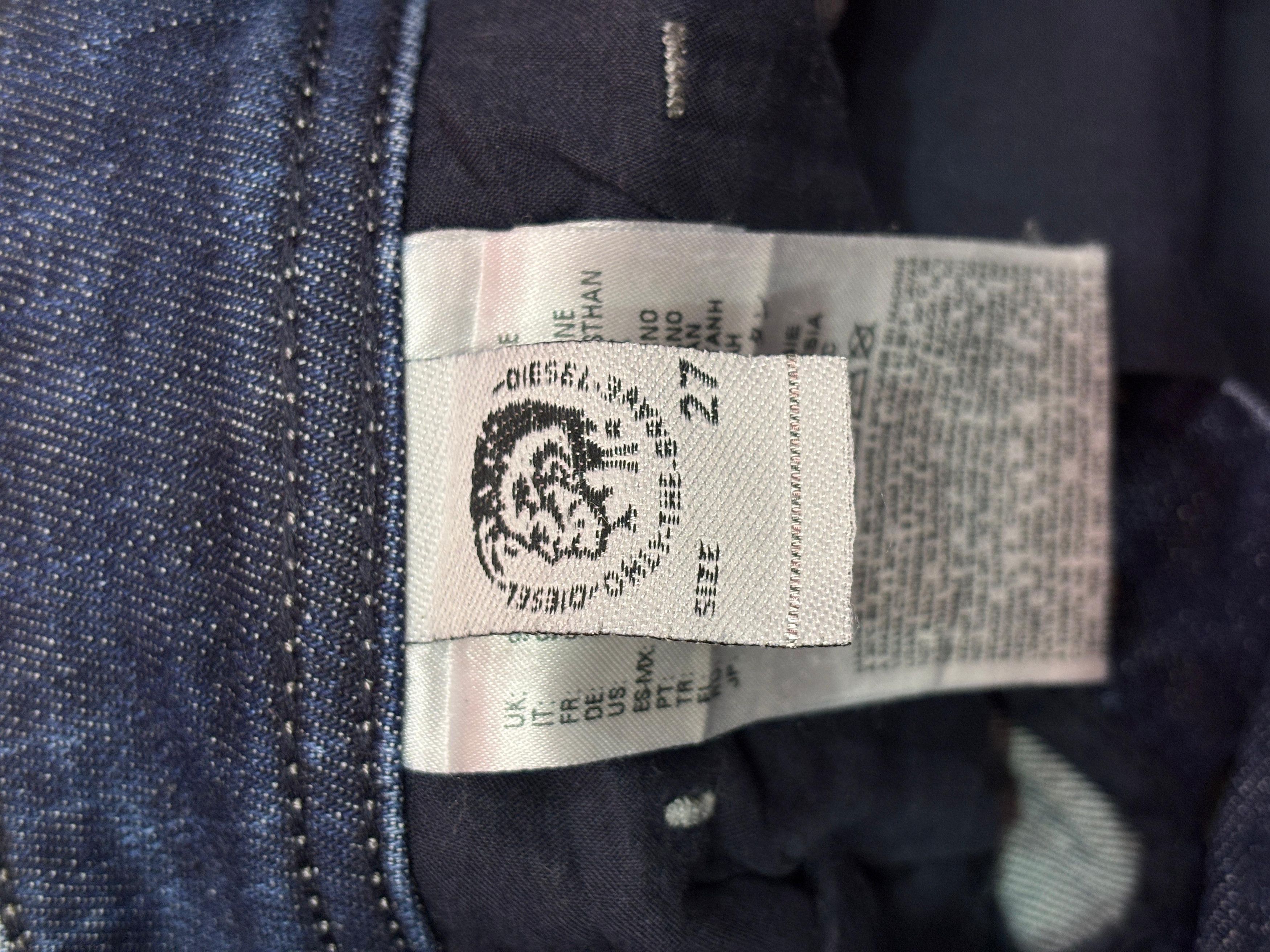 Diesel Diesel Frayed seam Jean (runs small) Button front- slim leg Size 27" / US 4 / IT 40 - 10 Thumbnail