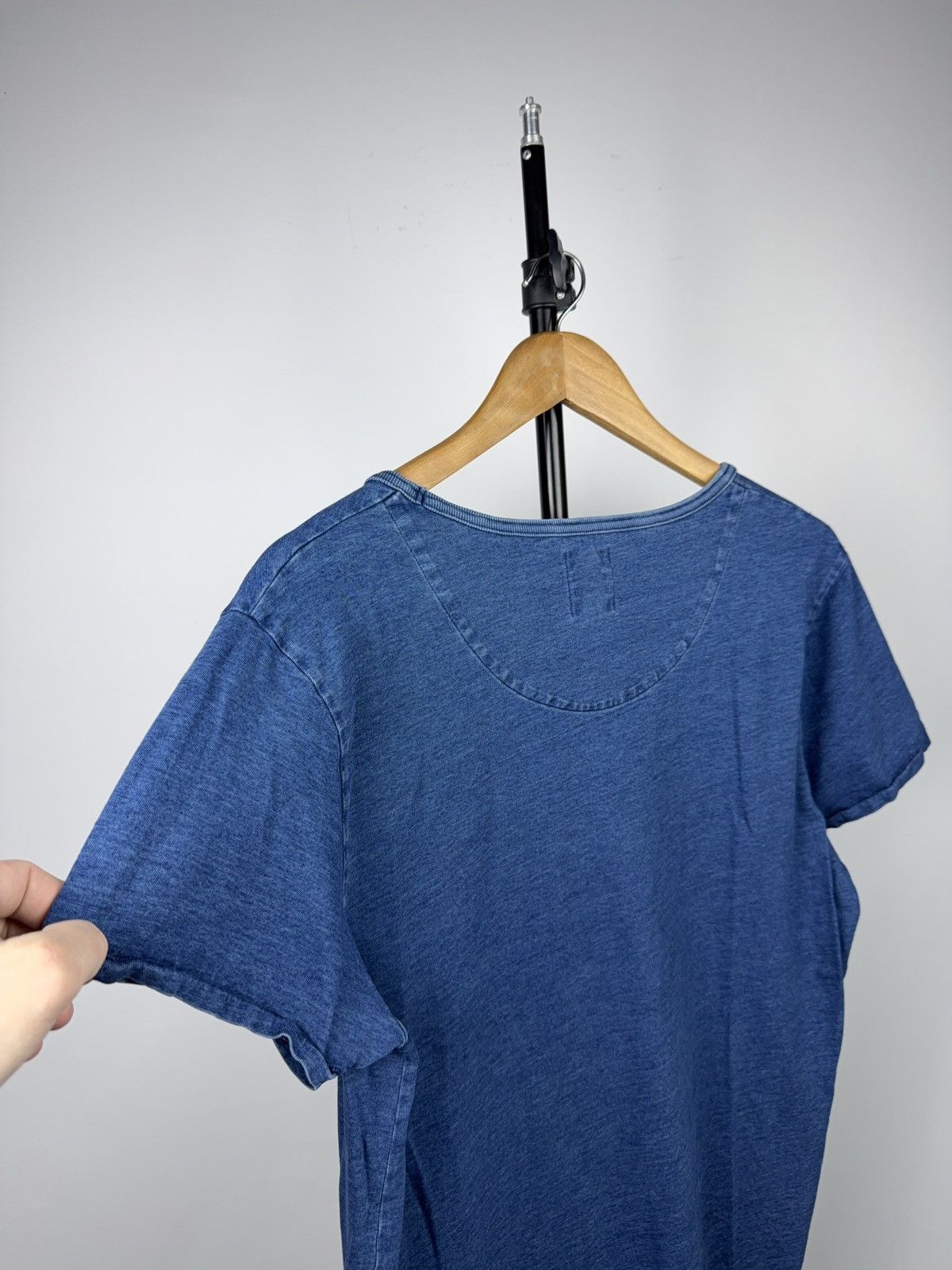 Kings Of Indigo 00s Japanese KOI Kings of Indigo Graphic Indigo Dyed T-Shirt Size US M / EU 48-50 / 2 - 11 Thumbnail