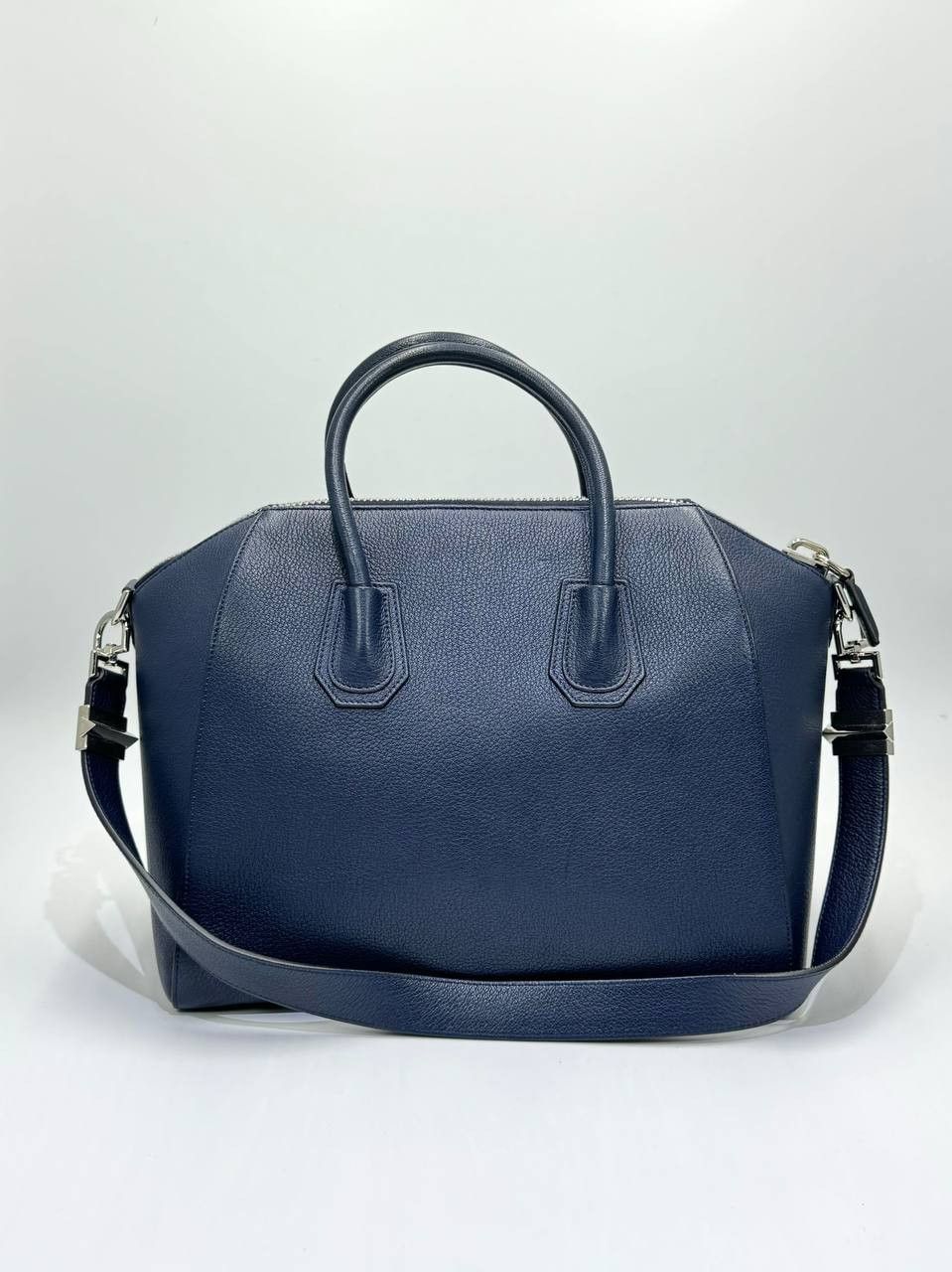Givenchy Givenchy Antigona Medium Leather Hand Bag Size ONE SIZE - 17 Thumbnail