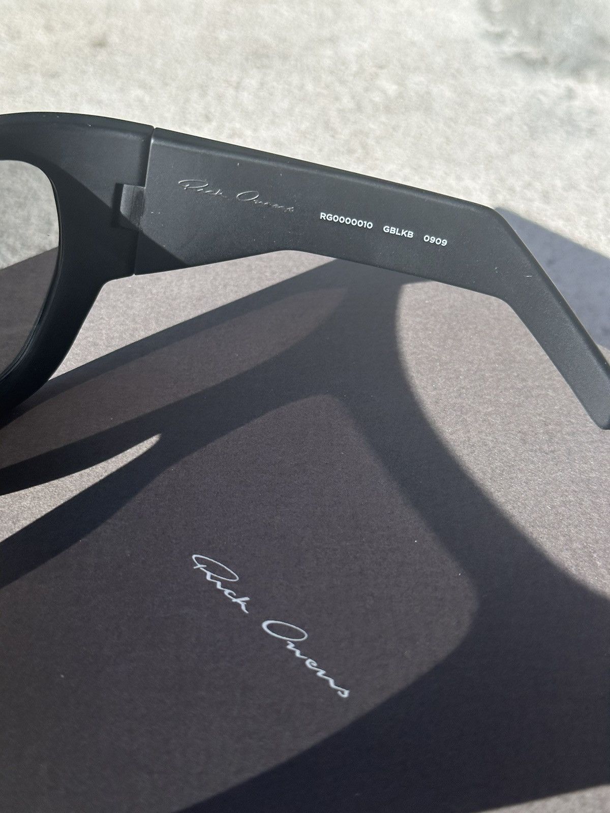 Rick Owens Rick Owens FW22 STROBE Davis Shades Sunglasses Size ONE SIZE - 5 Thumbnail
