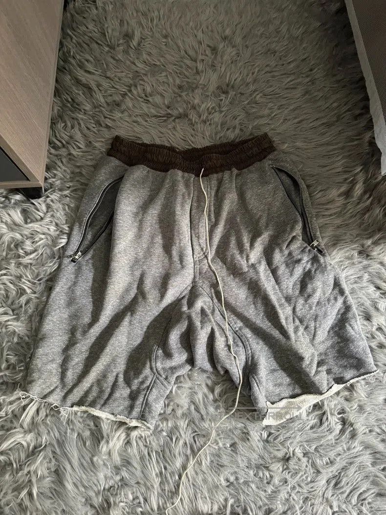 Fear of God Fear of God 4th Gray Drawstring Shorts. Size US 30 / EU 46 - 1 Thumbnail