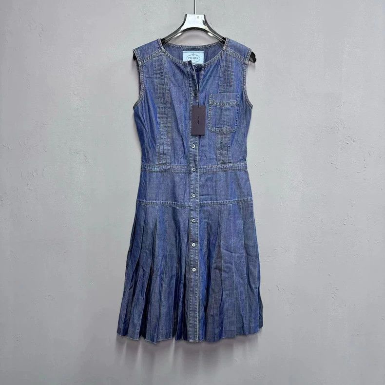 Prada Prada Floral short-sleeved dress 2503-Nextarrow Size M / US 6-8 / IT 42-44 - 1 Thumbnail