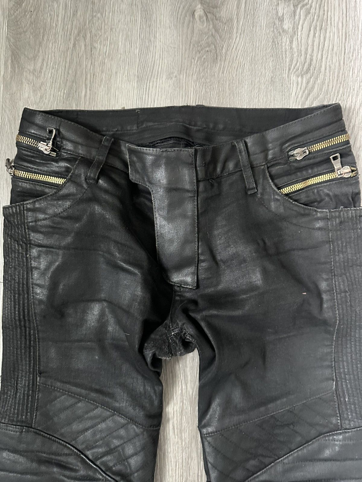 BALMAIN BIKER SIDE TUCK DENIM ダメージ加工 BALMAIN BIKER SIDE TUCK DENIM ダメージ加工 - メルカリ