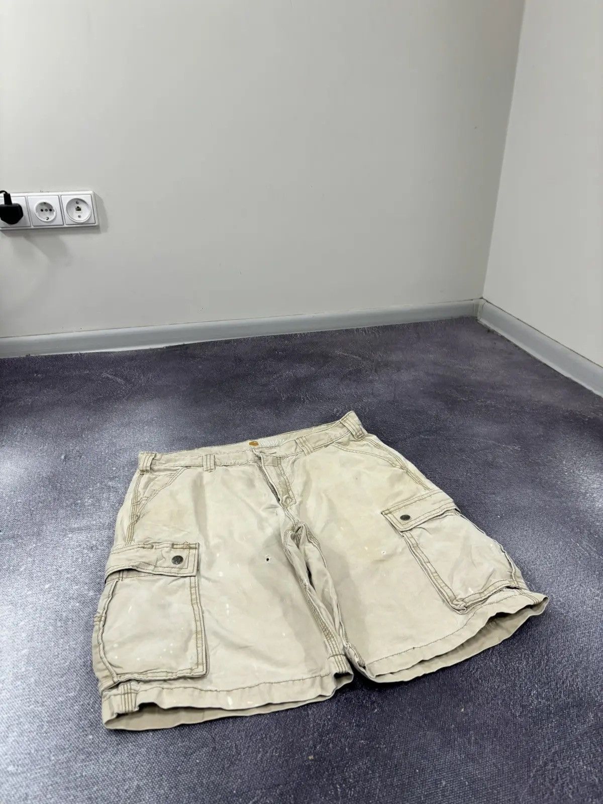 Carhartt × Vintage Vintage Carhartt Y2K Relaxed Fit Military Hype Cargo Shorts Size US 34 / EU 50 - 7 Thumbnail