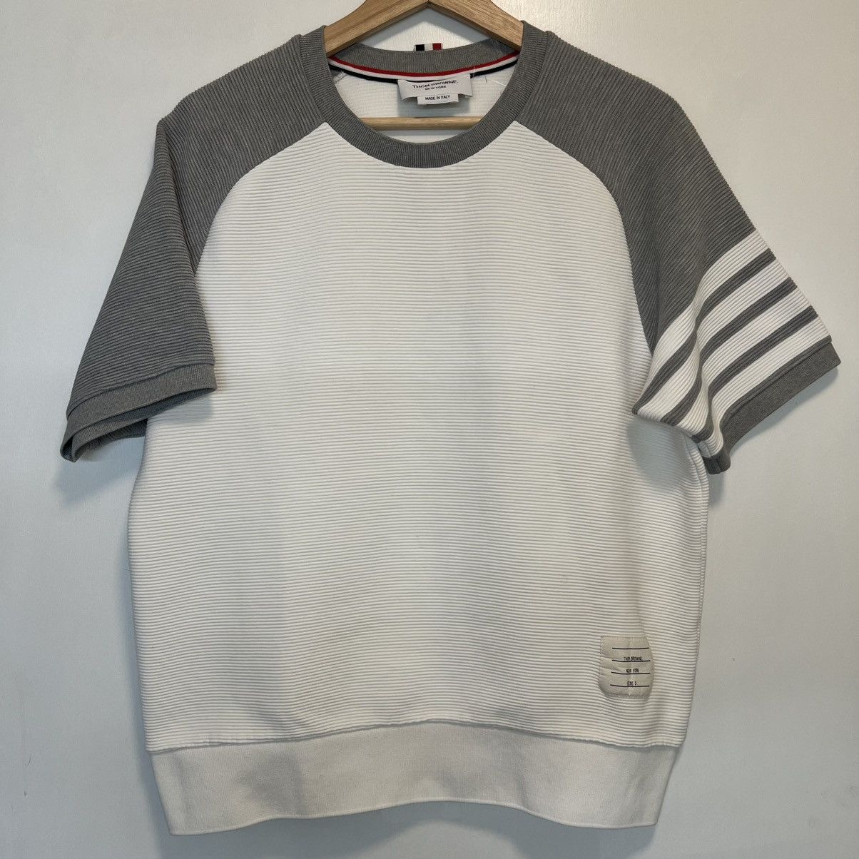 Thom Browne Thom Browne Cotton Ottoman Rib Saddle Short Sleeve Grey Size US L / EU 52-54 / 3 - 1 Thumbnail