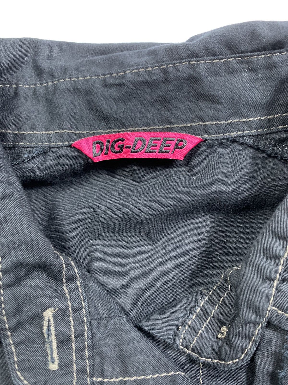 SICK DIG DEEP SKULL ARCHIVE DISTRESSED BUTTON SHIRT