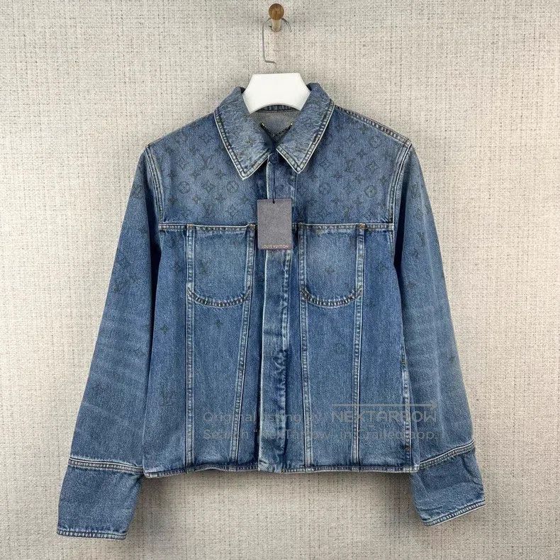 Louis Vuitton Louis Vuitton Full print gradient presbyopic logo denim ja Size US M / EU 48-50 / 2 - 1 Thumbnail