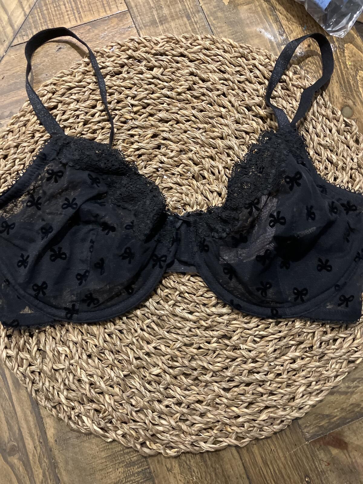 Other NWOT Victoria's Secret Tease Black Lace Underwire Bra 34DD Size ONE SIZE - 2 Thumbnail