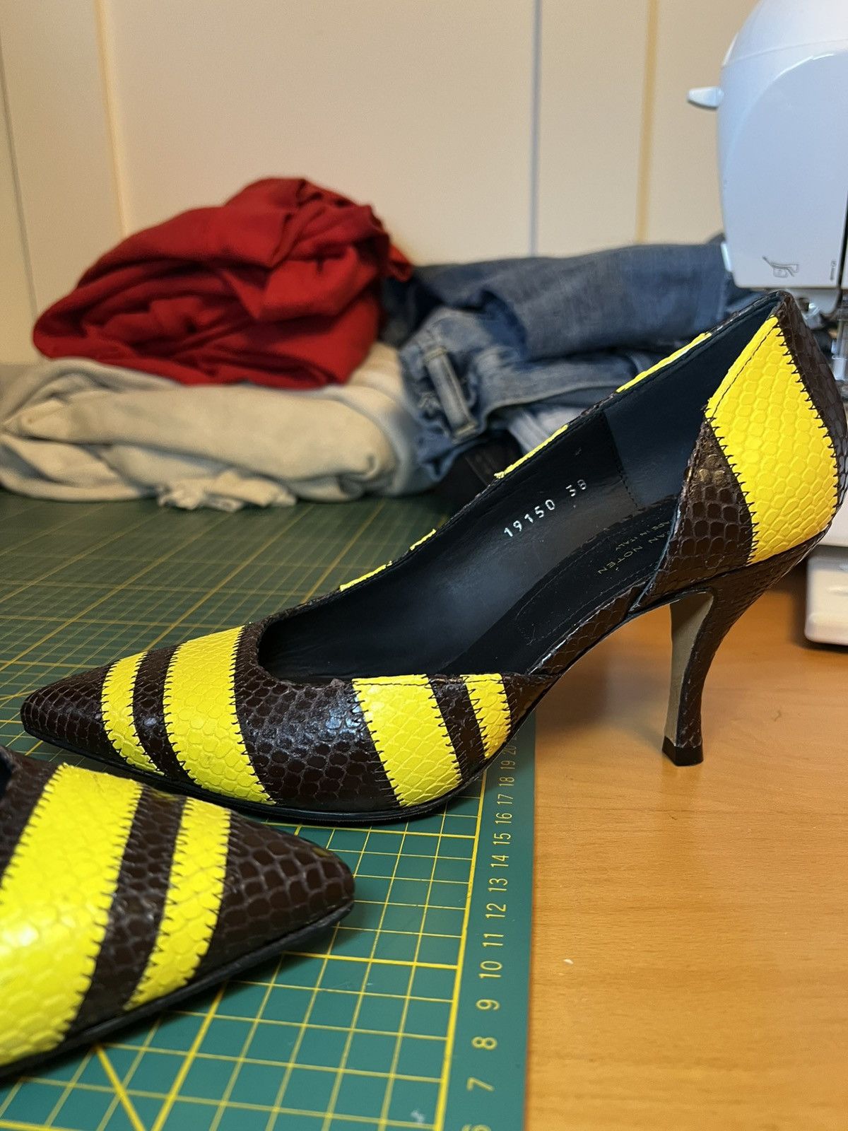 Dries Van Noten Dries Van Noten leather snakeskin scales high heel pumps Size US 7.5 / IT 37.5 - 19 Thumbnail