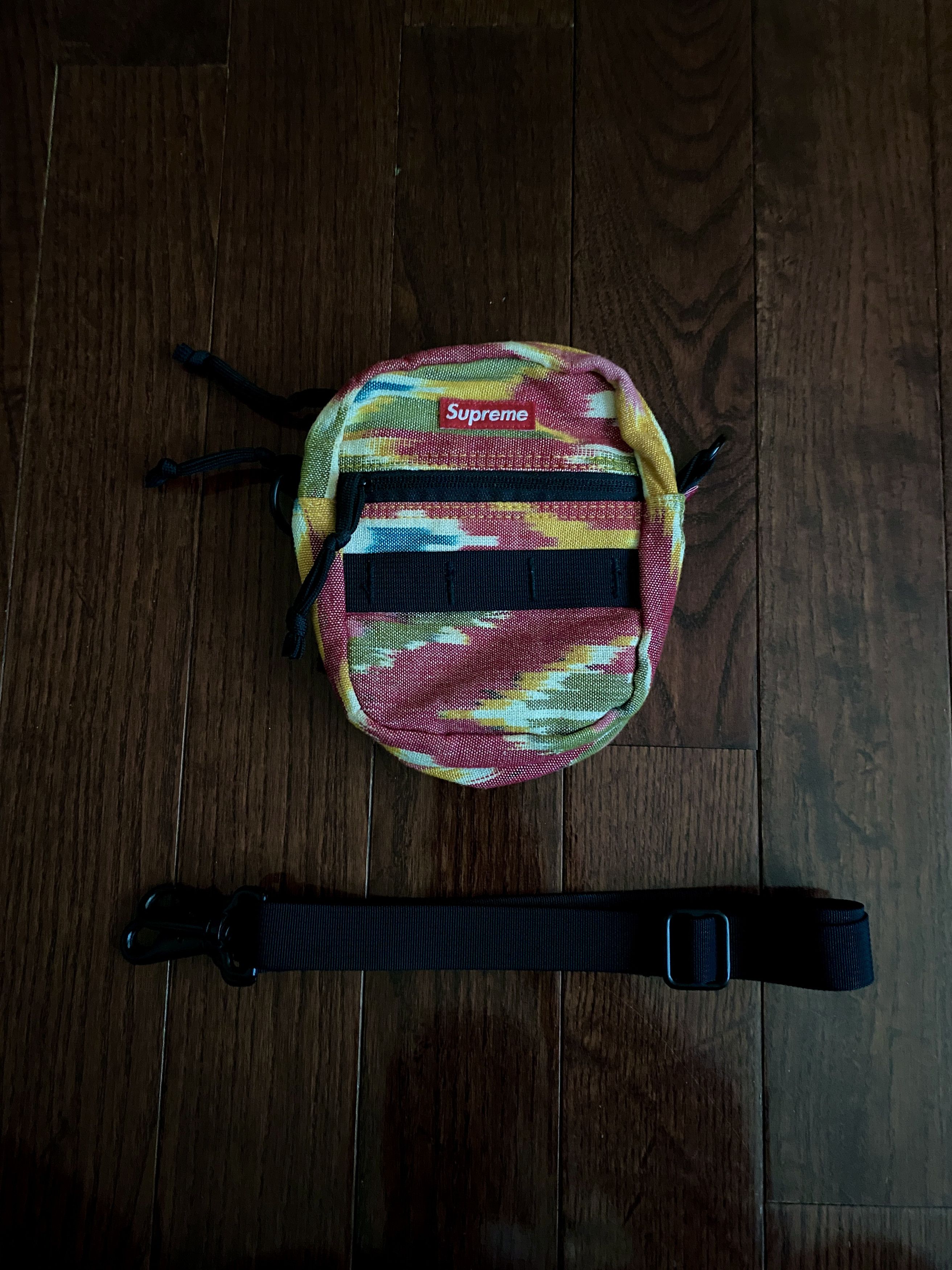 Supreme Ikat Camera/Shoulder Bag SS12 Size ONE SIZE - 1 Thumbnail