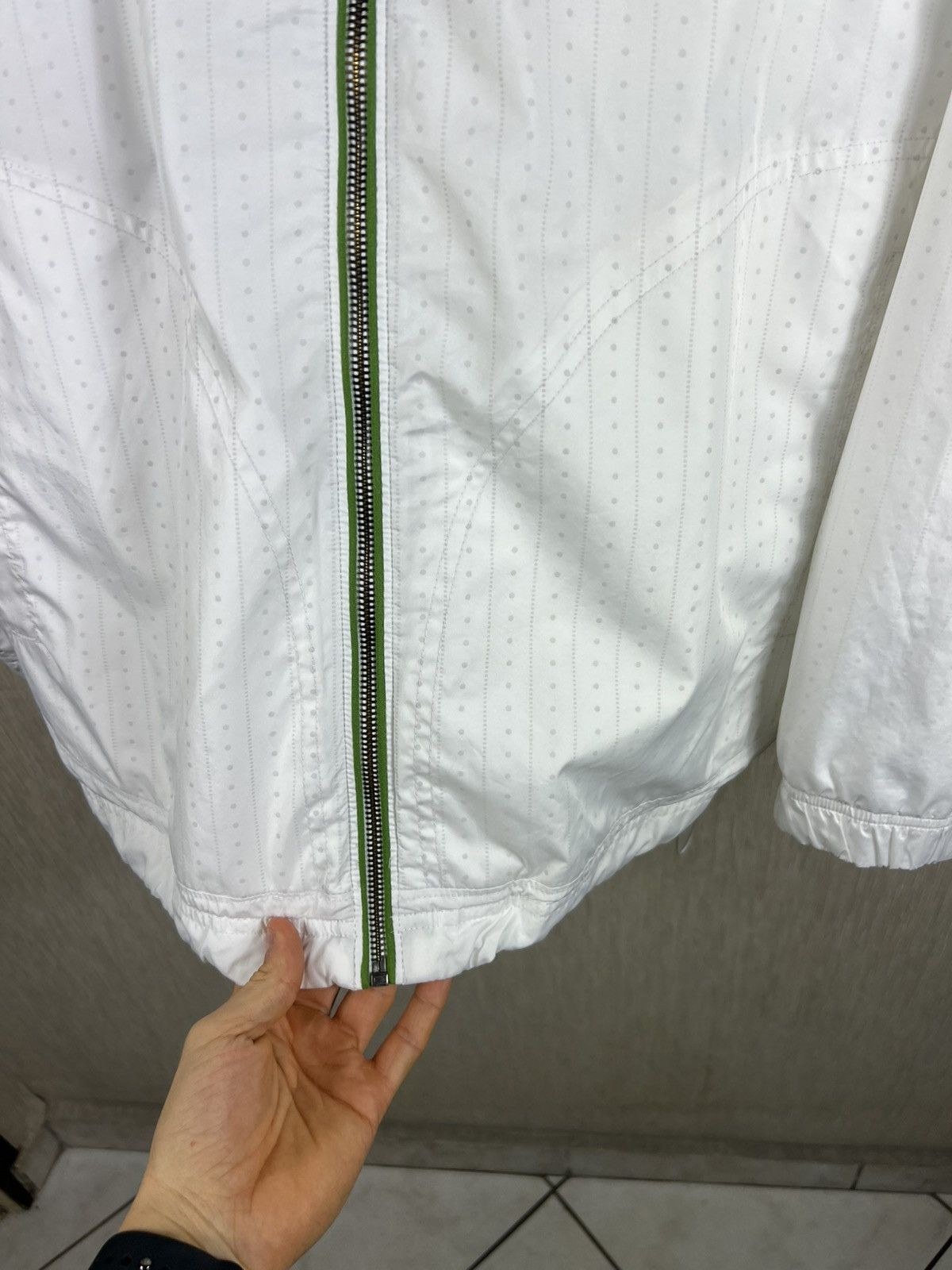 Jordan Brand Vintage Nike Jordan brand y2k light jacket windbreaker retro Size US L / EU 52-54 / 3 - 11 Thumbnail