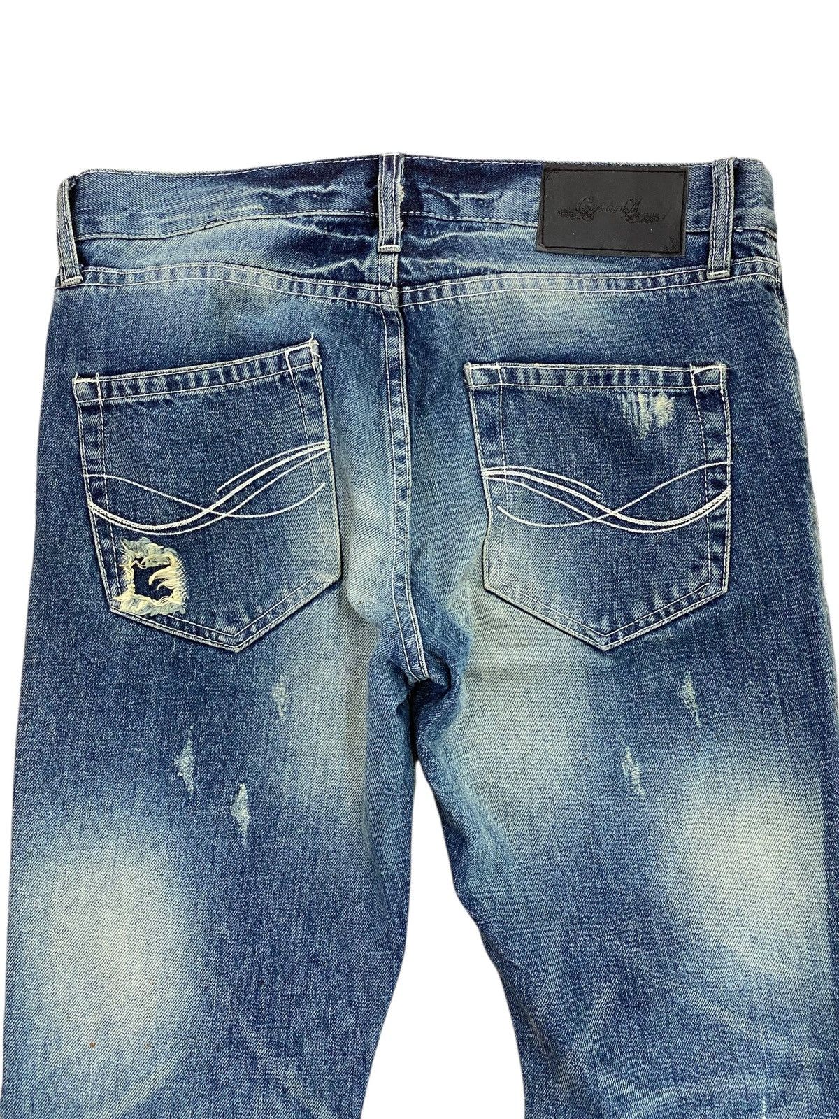 Japanese Brand Japanese Brand Faded Blue Wash Distress Flare Style Size US 30 / EU 46 - 4 Thumbnail