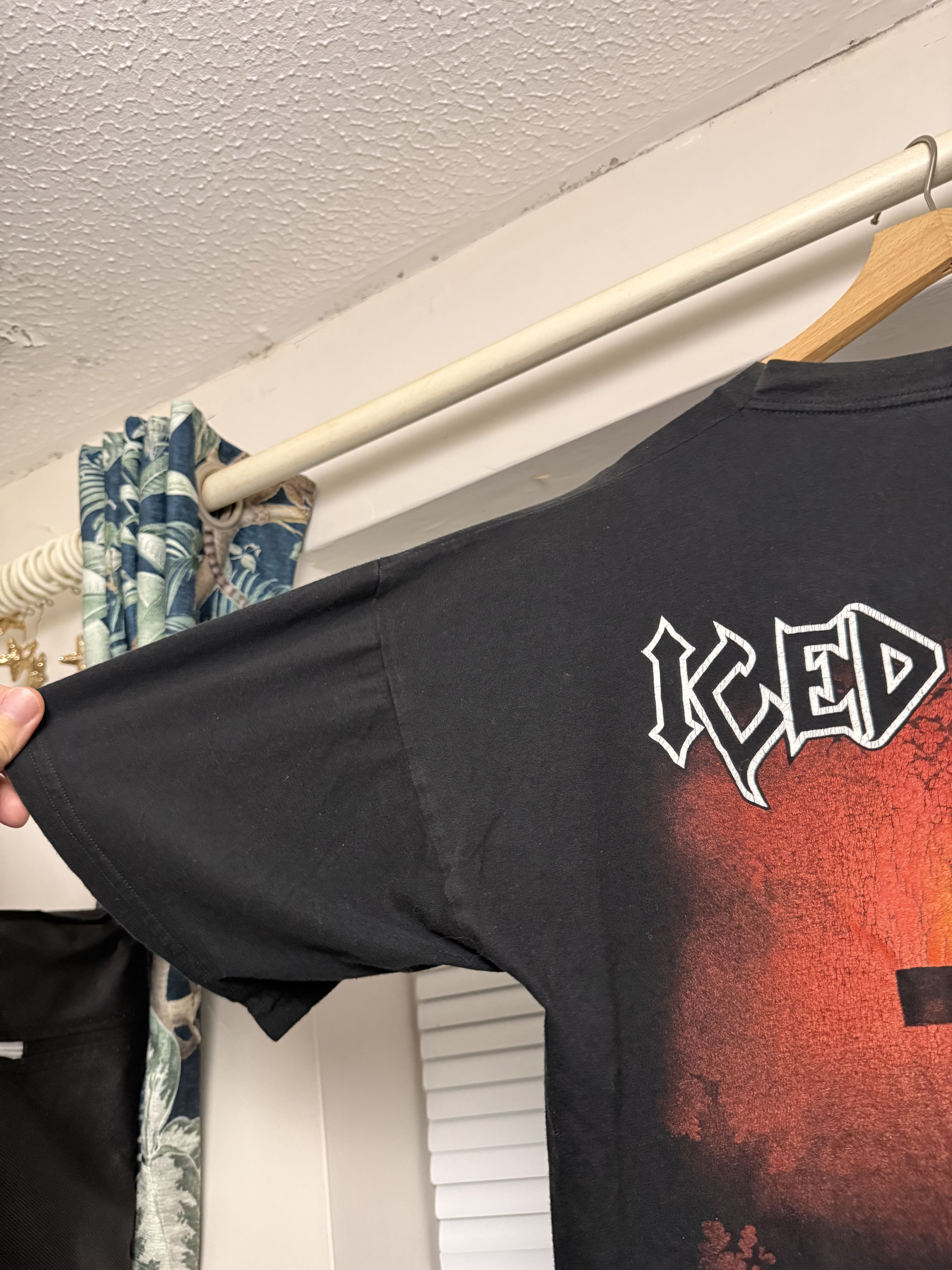 Band Tees Vintage 2001 Iced Earth Dracula Rock Band T-shirt Size US XL / EU 56 / 4 - 13 Thumbnail