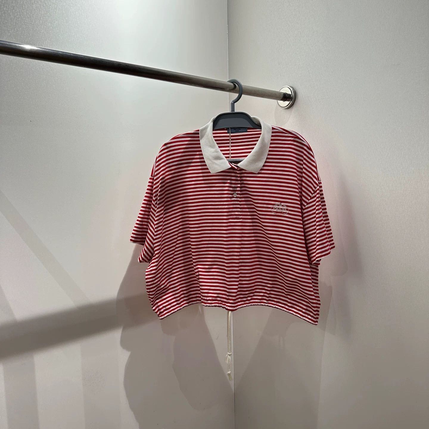 Prada Prada Embroidered Striped T-Shirt M Women Size M / US 6-8 / IT 42-44 - 1 Thumbnail
