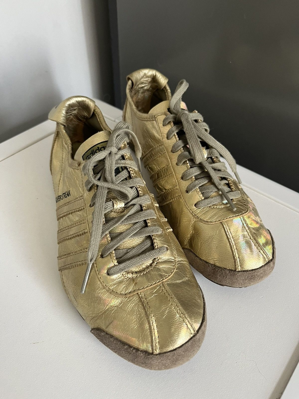 Adidas Vintage 90's Deadstock Metallic Gold ADIDAS SILVER STREAK | Grailed