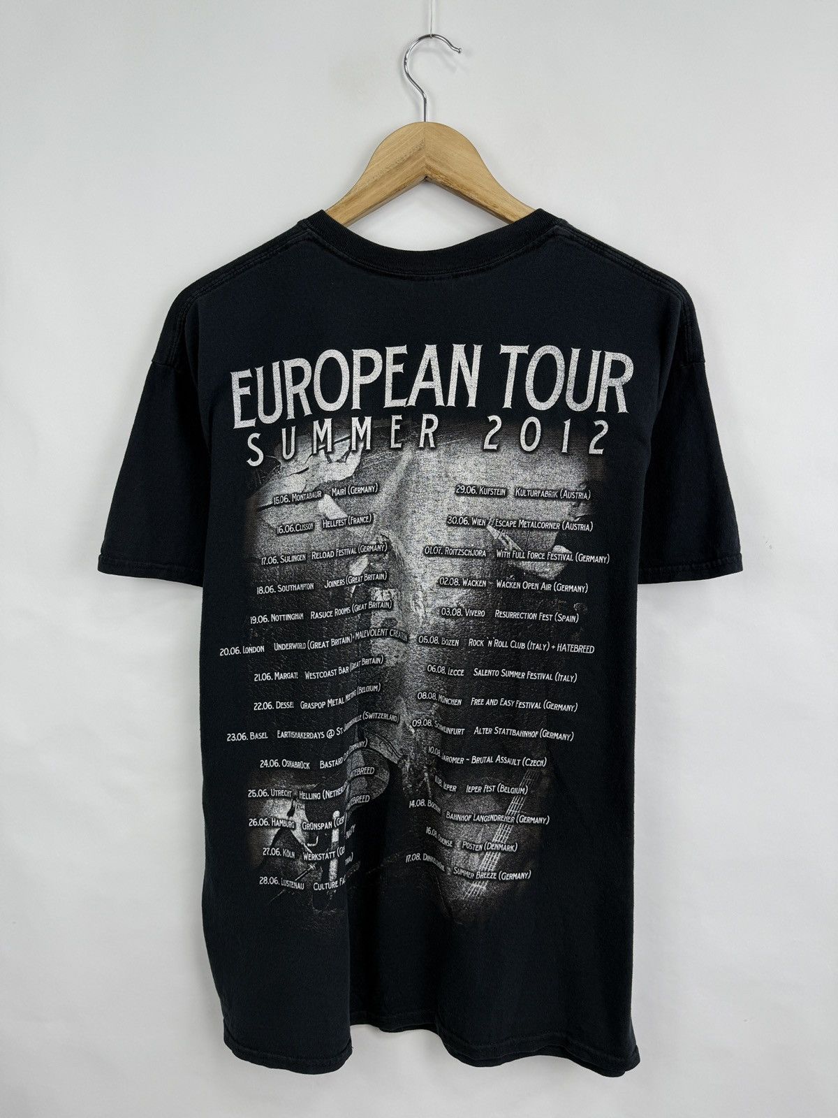 Gildan 🇺🇸 Vintage Y2K Unearth Metalcore Band European Tour 2012 Tee Size US L / EU 52-54 / 3 - 7 Thumbnail