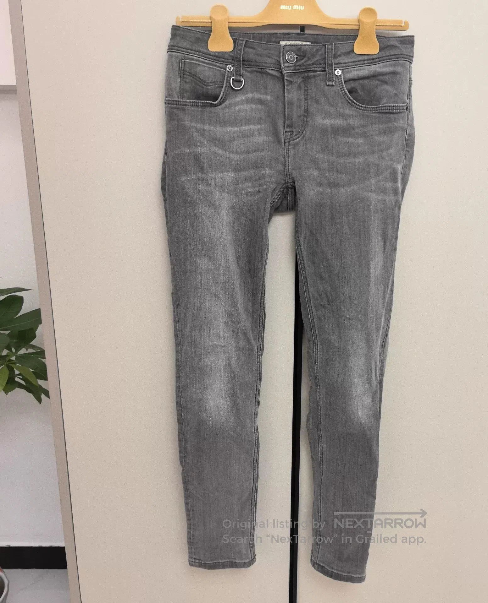 Burberry Burberry Women's Jeans. Size 37" - 1 Thumbnail